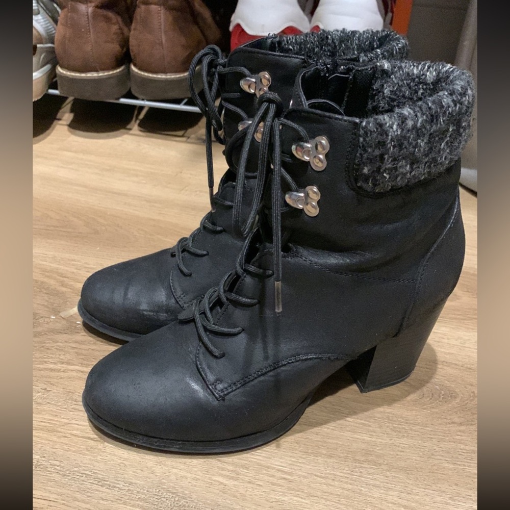 Black boots